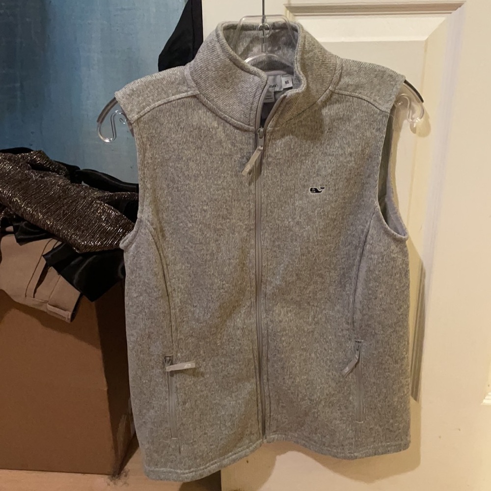 New Vineyard Vines Vest XS